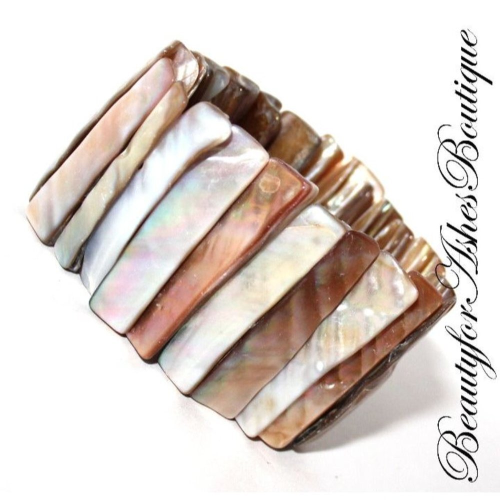 Mother of Pearl MOP Sea Shell Stretch Pacific Atlanta Sand Ocean Beach Bracelet
